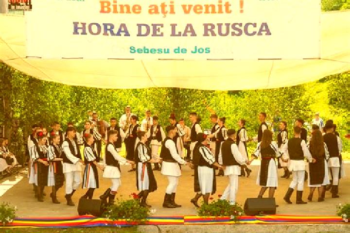 Escorts Sebesu de Sus, Romania — Local Companions