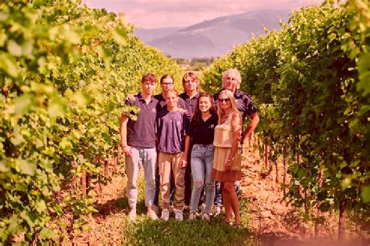 Escorts Selva del Montello, Italy — Local Companions