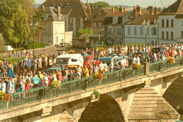 Escorts Senan, France — Local Companions
