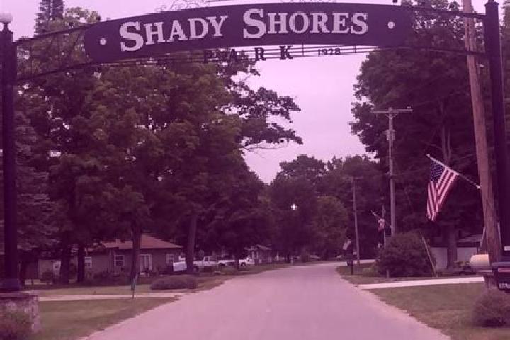 Escorts Shady Shores, United States — Local Companions