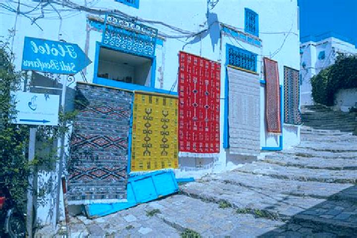 Escorts Sidi Khaled, Algeria — Local Companions