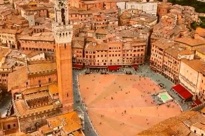 Escorts Siena, Italy — Local Companions