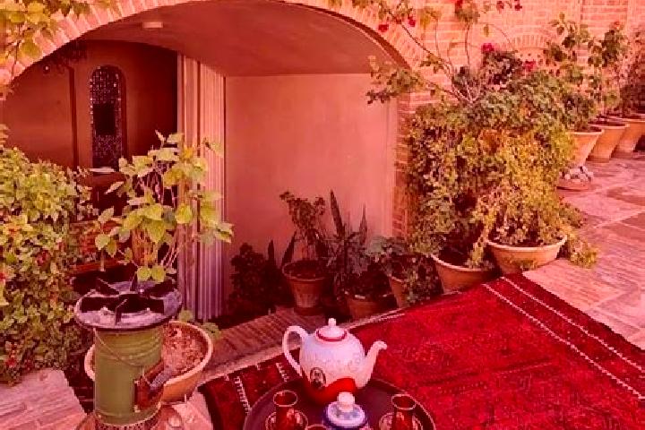 Escorts Simin Shahr, Iran — Local Companions
