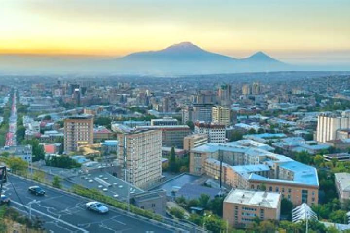 Escorts Sipanik, Armenia — Local Companions