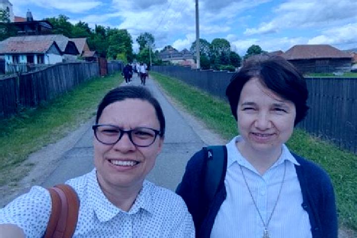 Escorts Soci, Romania — Local Companions