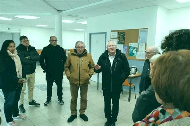 Escorts Songeons, France — Local Companions