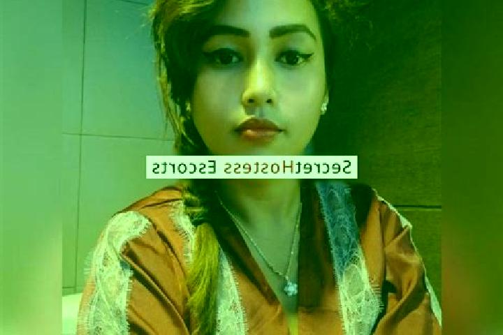 Escorts Sorendiweri, Indonesia — Local Companions