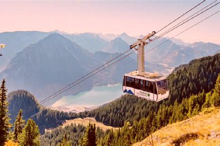 Escorts Steeg, Austria — Local Companions