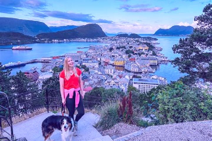 Escorts Stryn, Norway — Local Companions