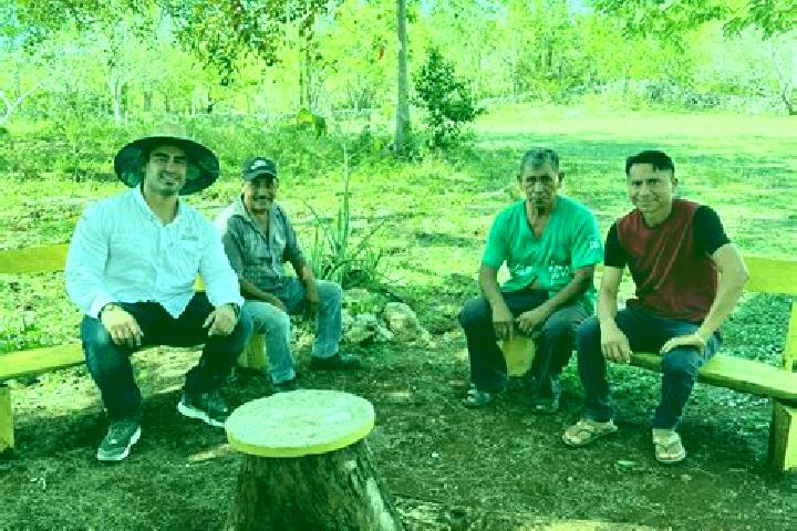 Escorts Sucopo, Mexico — Local Companions