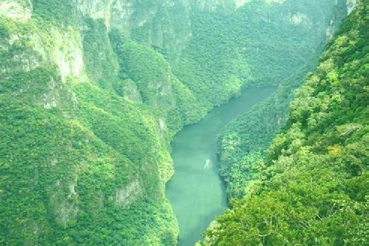 Escorts Sumidero, Mexico — Local Companions