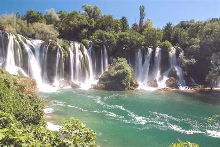 Escorts Susnjari, Bosnia and Herzegovina — Local Companions