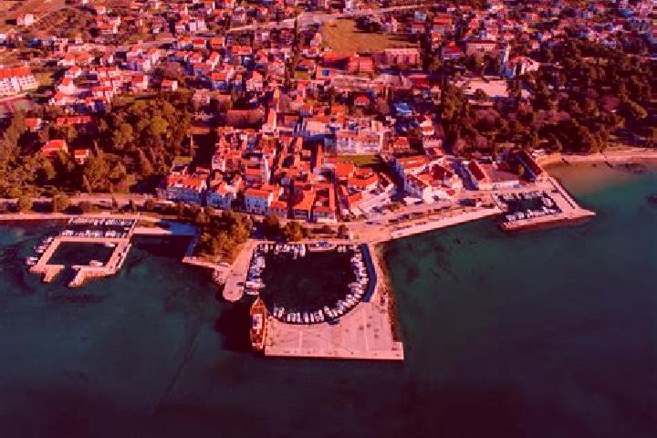 Escorts Sveti Filip i Jakov, Croatia — Local Companions