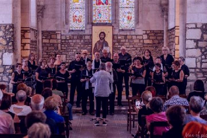Escorts Taize-Aizie, France — Local Companions