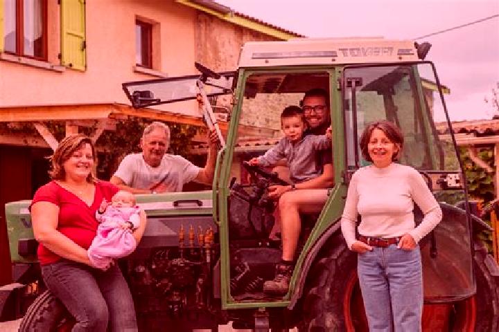 Escorts Taluyers, France — Local Companions