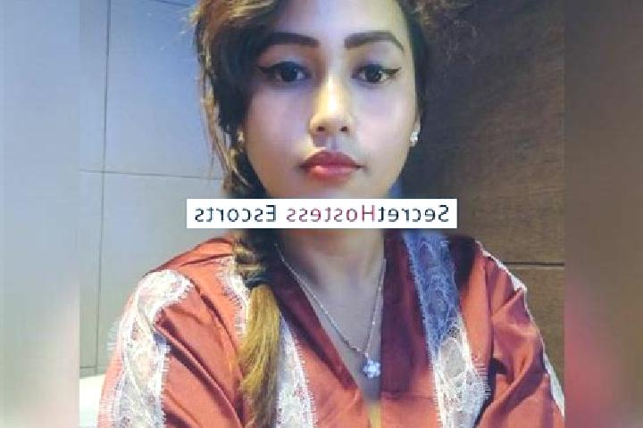 Escorts Tangratte, Indonesia — Local Companions