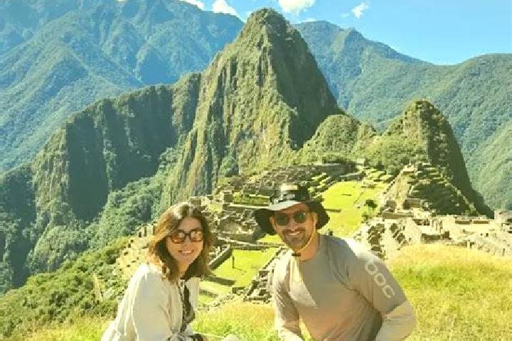 Escorts Tauripampa, Peru — Local Companions