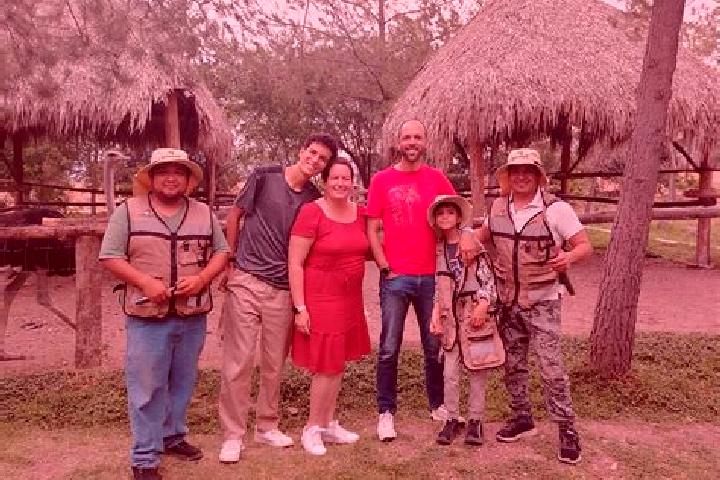 Escorts Taxhido, Mexico — Local Companions