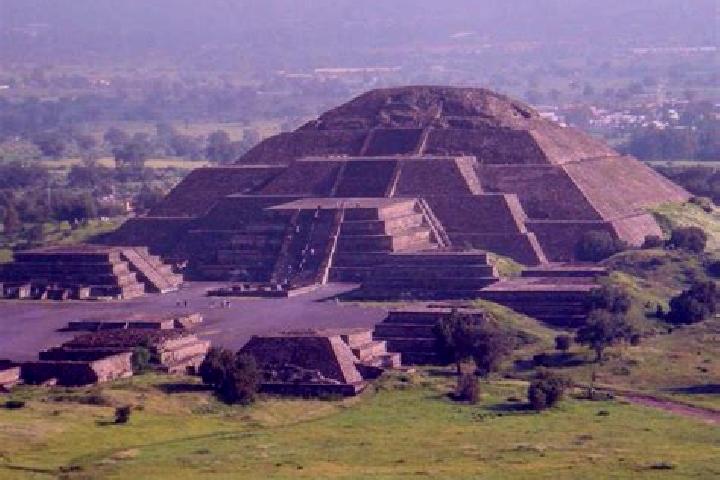 Escorts Teotihuacan de Arista, Mexico — Local Companions