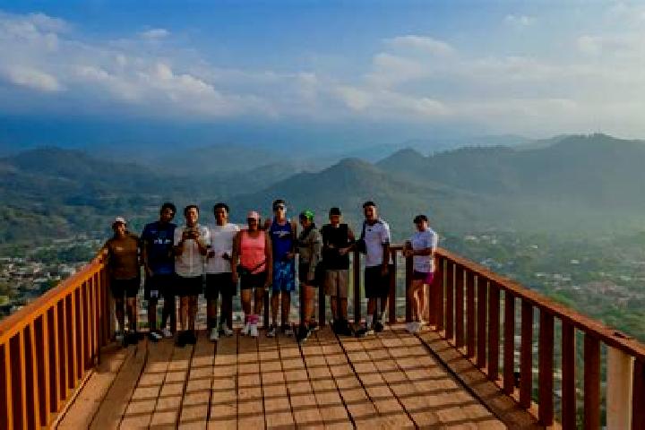 Escorts Teupasenti, Honduras — Local Companions