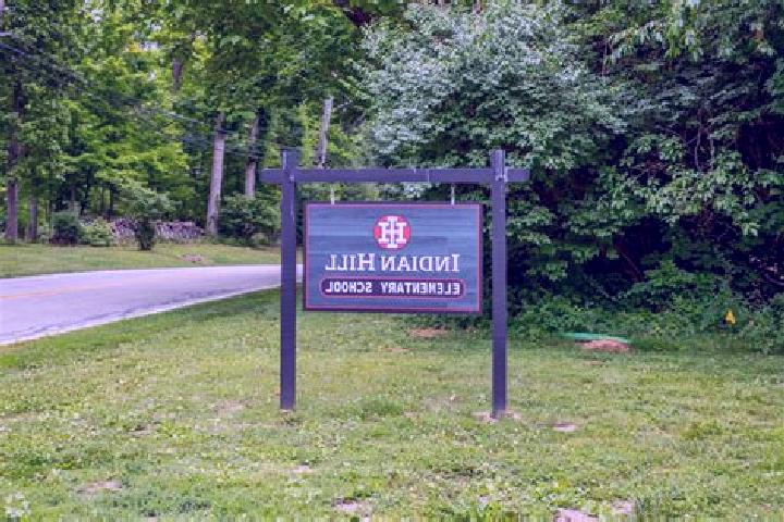 Escorts The Village of Indian Hill, United States — Local Companions