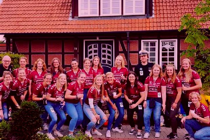 Escorts Thedinghausen, Germany — Local Companions