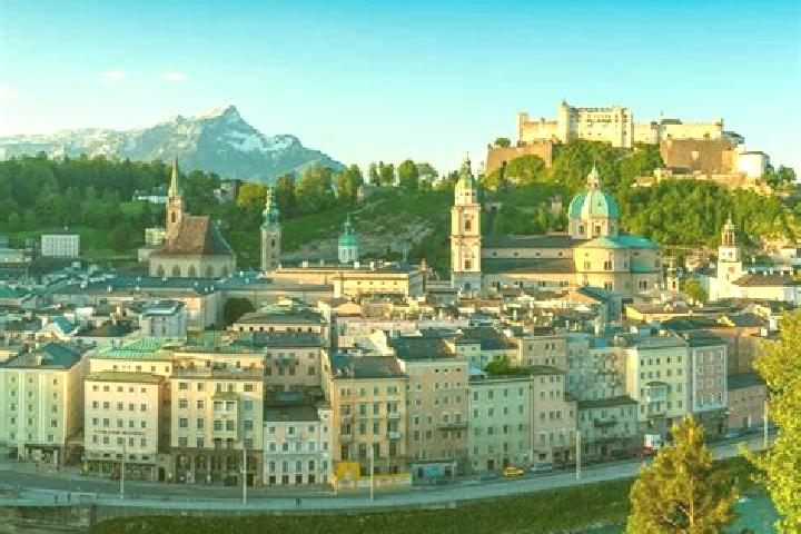 Escorts Thondorf, Austria — Local Companions