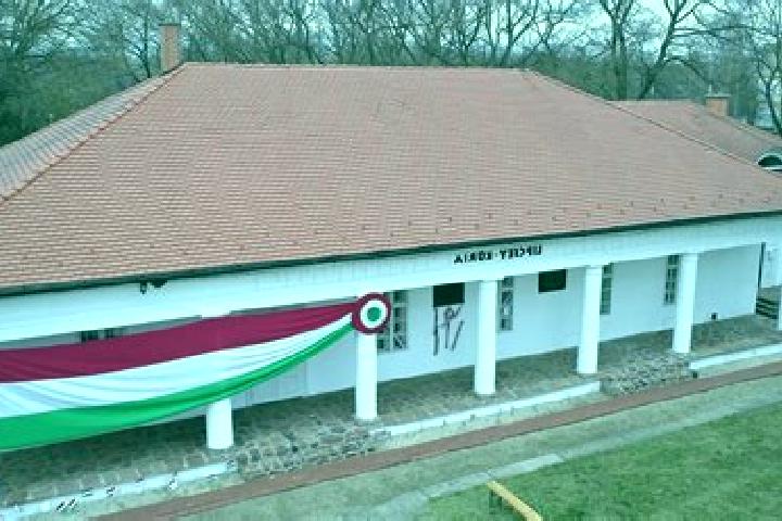 Escorts Tiszafuered, Hungary — Local Companions