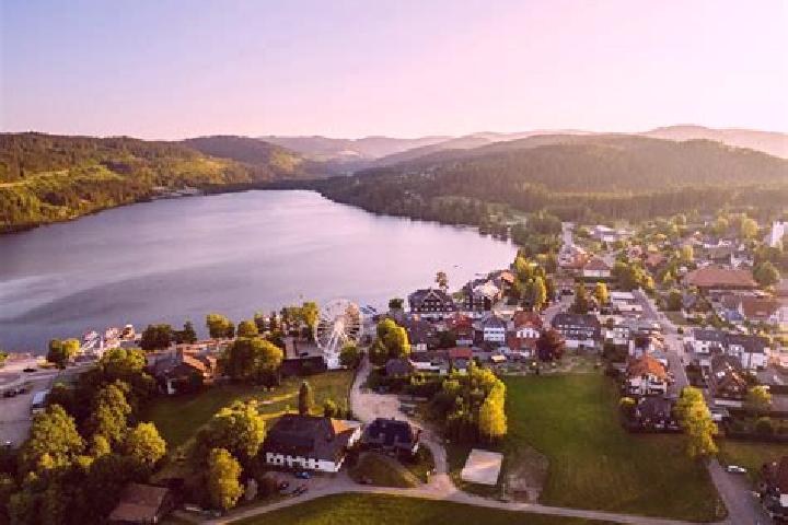 Escorts Titisee-Neustadt, Germany — Local Companions