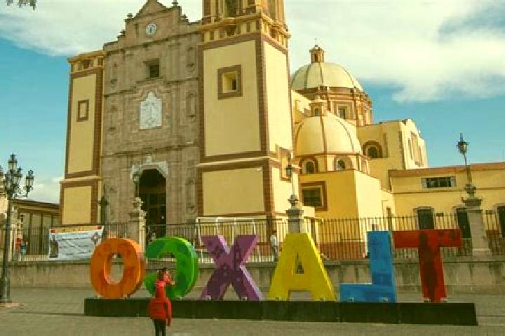 Escorts Tlaxco (Santiago Tlaxco), Mexico — Local Companions