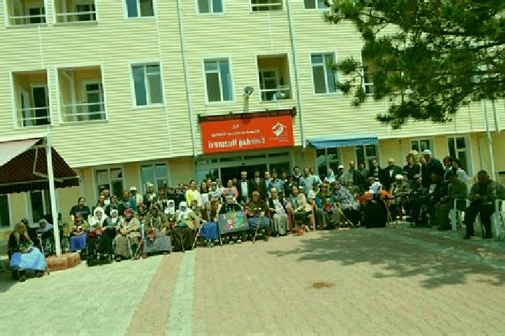 Escorts Toklucak, Turkey — Local Companions