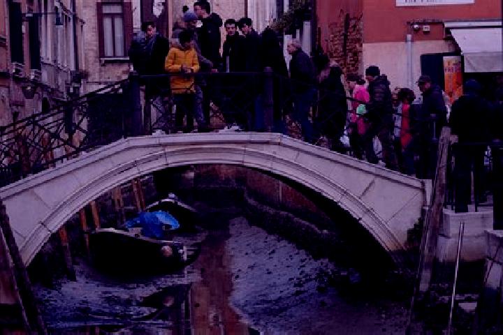 Escorts Torrazzo, Italy — Local Companions