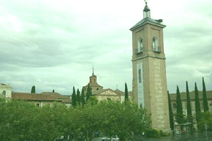 Escorts Torre de Santa Maria, Spain — Local Companions