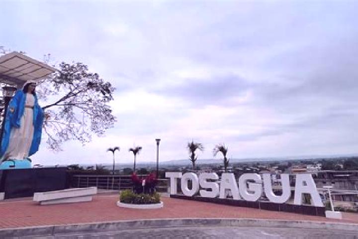 Escorts Tosagua, Ecuador — Local Companions