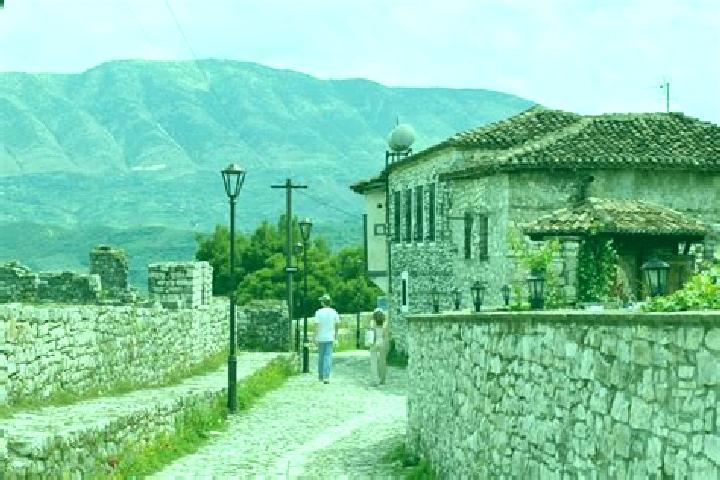 Escorts Tregan, Albania — Local Companions