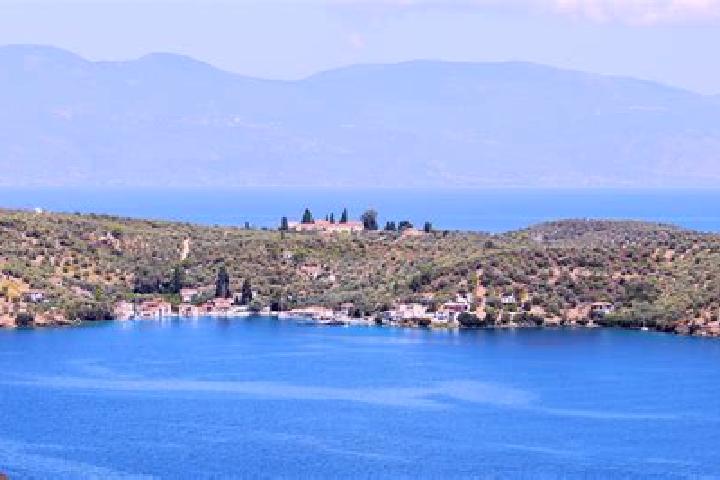Escorts Trikeri, Greece — Local Companions