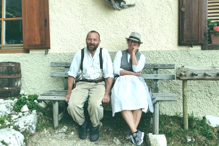 Escorts Trins, Austria — Local Companions
