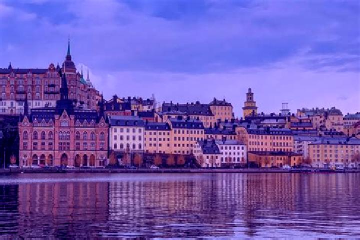 Escorts Troenningenaes, Sweden — Local Companions