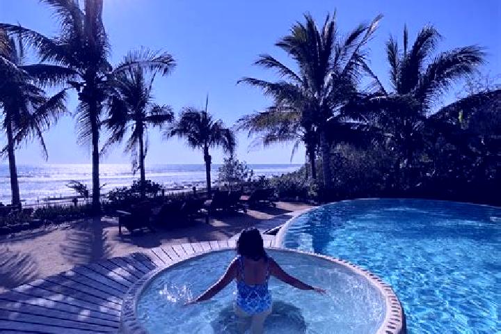 Escorts Troncones, Mexico — Local Companions