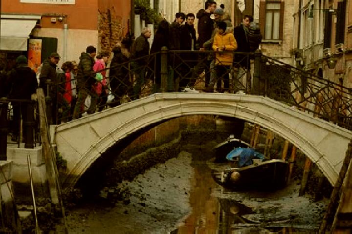 Escorts Truccazzano, Italy — Local Companions
