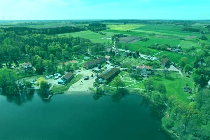 Escorts Trzcinna, Poland — Local Companions