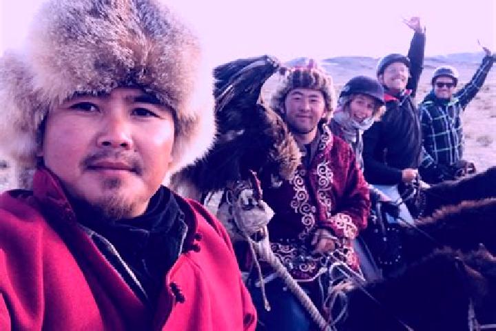 Escorts Tsagaan-Olom, Mongolia — Local Companions