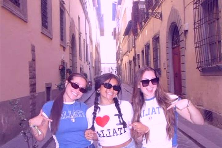 Escorts Turate, Italy — Local Companions