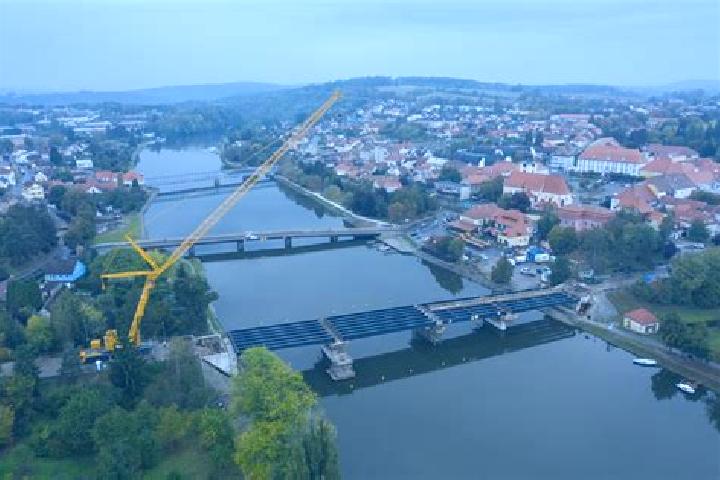 Escorts Tyn nad Vltavou, Czech Republic — Local Companions