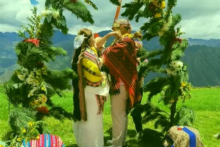 Escorts Ucuncha, Peru — Local Companions