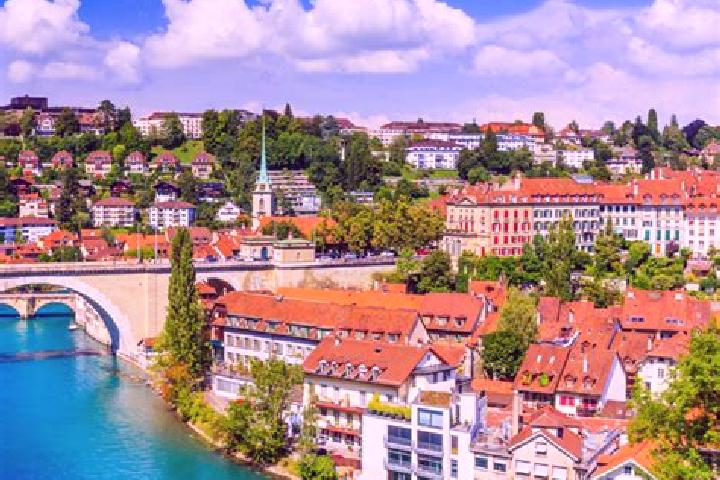 Escorts Uetikon, Switzerland — Local Companions