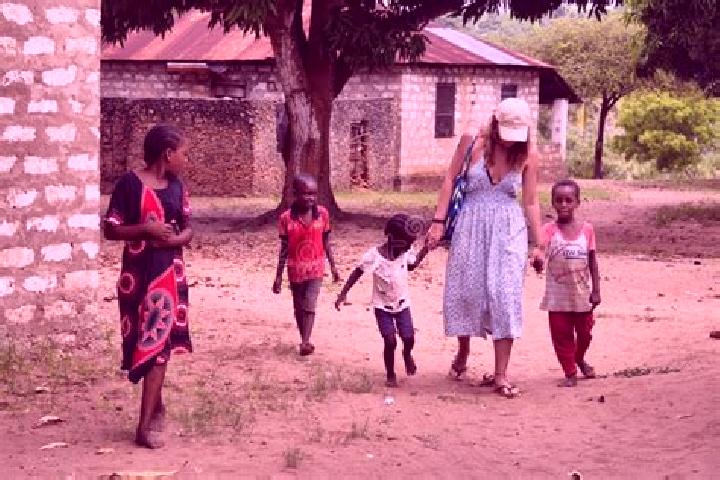 Escorts Ukunda, Kenya — Local Companions