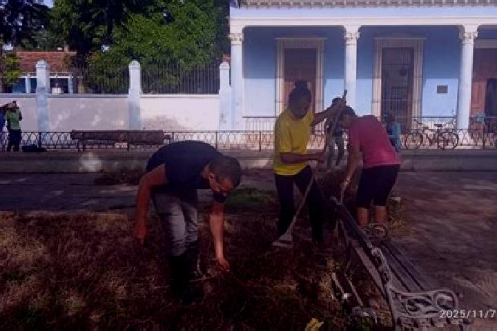 Escorts Union de Reyes, Cuba — Local Companions