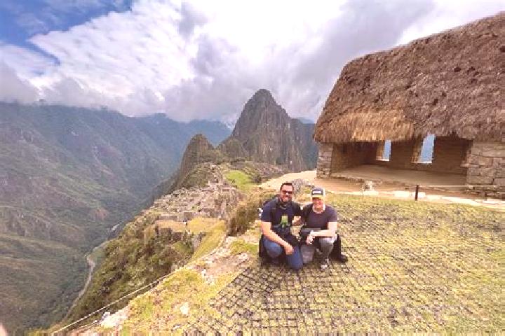 Escorts Upahuacho, Peru — Local Companions
