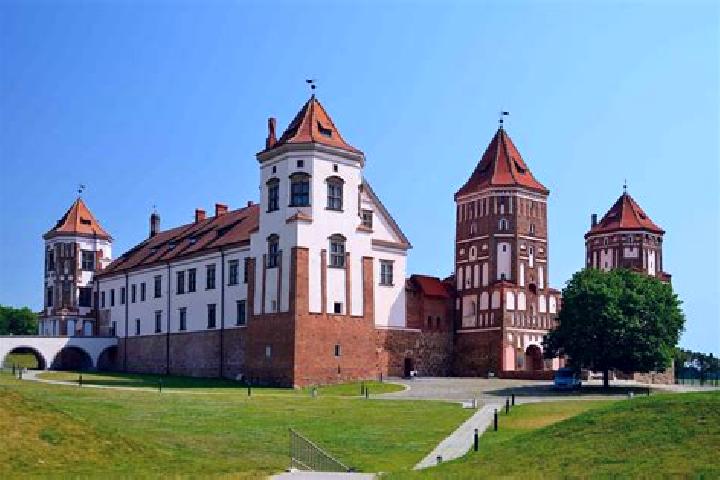 Escorts Usiazh, Belarus — Local Companions